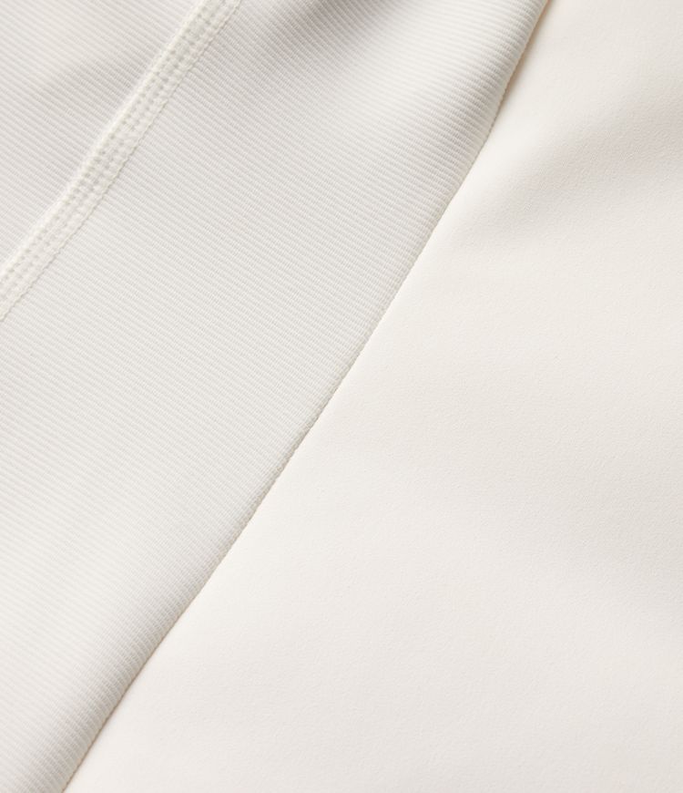 reflektierende daunen-laufjacke mit kapuze und taschen