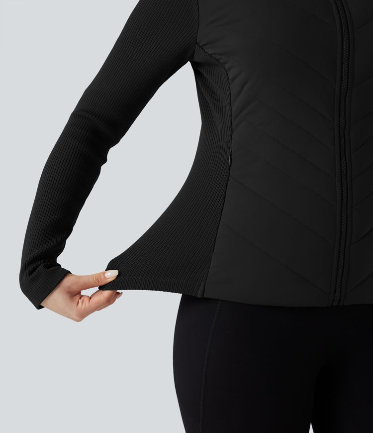 hochgeschlossene kontrastfarbene rippstrick-steppjacke in schmaler lässiger passform mit taschen