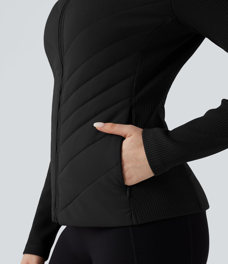 hochgeschlossene kontrastfarbene rippstrick-steppjacke in schmaler lässiger passform mit taschen